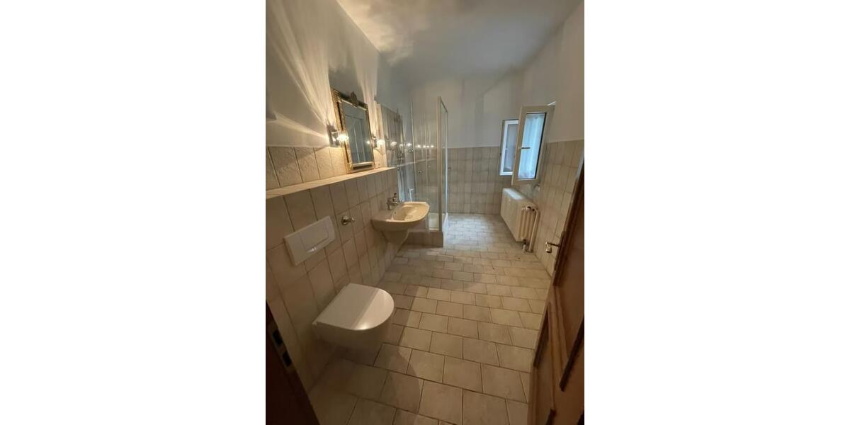 Etagenwohnung Essen Stadtbezirk VIII - 5 Zimmer, 150 m&sup2;, 1.680&euro; | Angebot:24381337