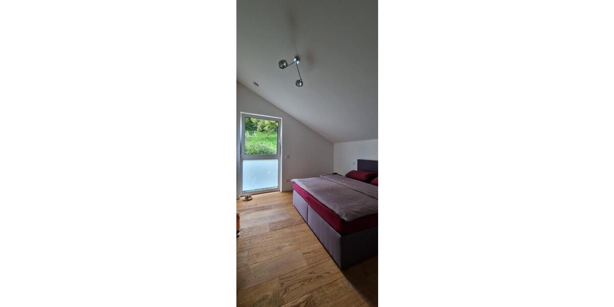 Einfamilienhaus Saarbrücken Brebach-Fechingen - 3 Zimmer, 140 m&sup2;, 1.800&euro; | Angebot:26227430