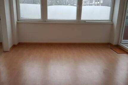 Gewerbeobjekt Duisburg Hochheide - 2 Zimmer, 68 m&sup2;, 680&euro; | Angebot:23943551