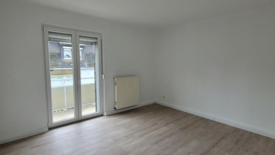 Erdgeschoßwohnung Idar-Oberstein Oberstein - 4 Zimmer, 75 m&sup2;, 540&euro; | Angebot:24870826