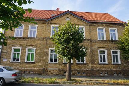 Wohnung Ballenstedt - 1 Zimmer, 12 m&sup2;, 12&euro; | Angebot:21214044