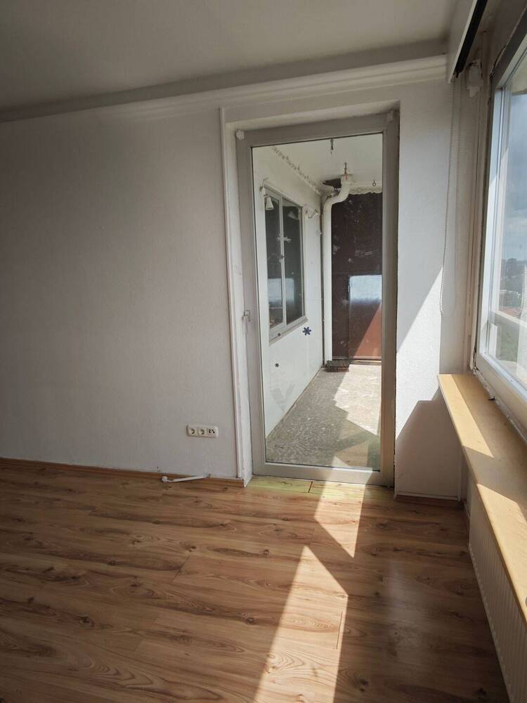 Mit Blick über Homberg, 2,5-Raum Wohnung, 63m², Balkon, 20. Etage