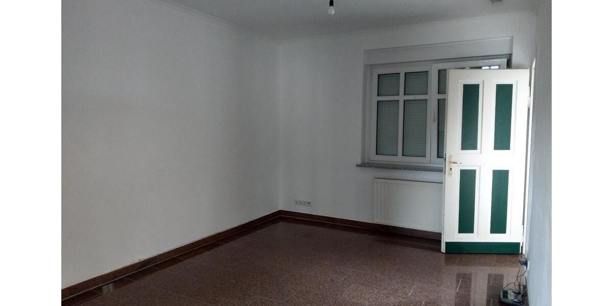 Erdgeschoßwohnung Bad Liebenwerda - 2 Zimmer, 60 m&sup2;, 325&euro; | Angebot:26561509