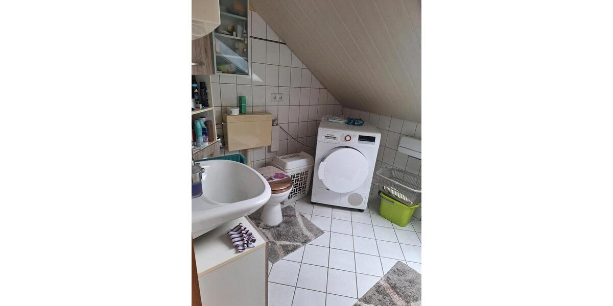 Dachgeschoßwohnung Pößneck - 1 Zimmer, 30 m&sup2;, 340&euro; | Angebot:24351842