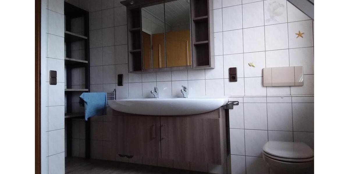 Dachgeschoßwohnung Bechhofen - 4 Zimmer, 114 m&sup2;, 700&euro; | Angebot:25978856