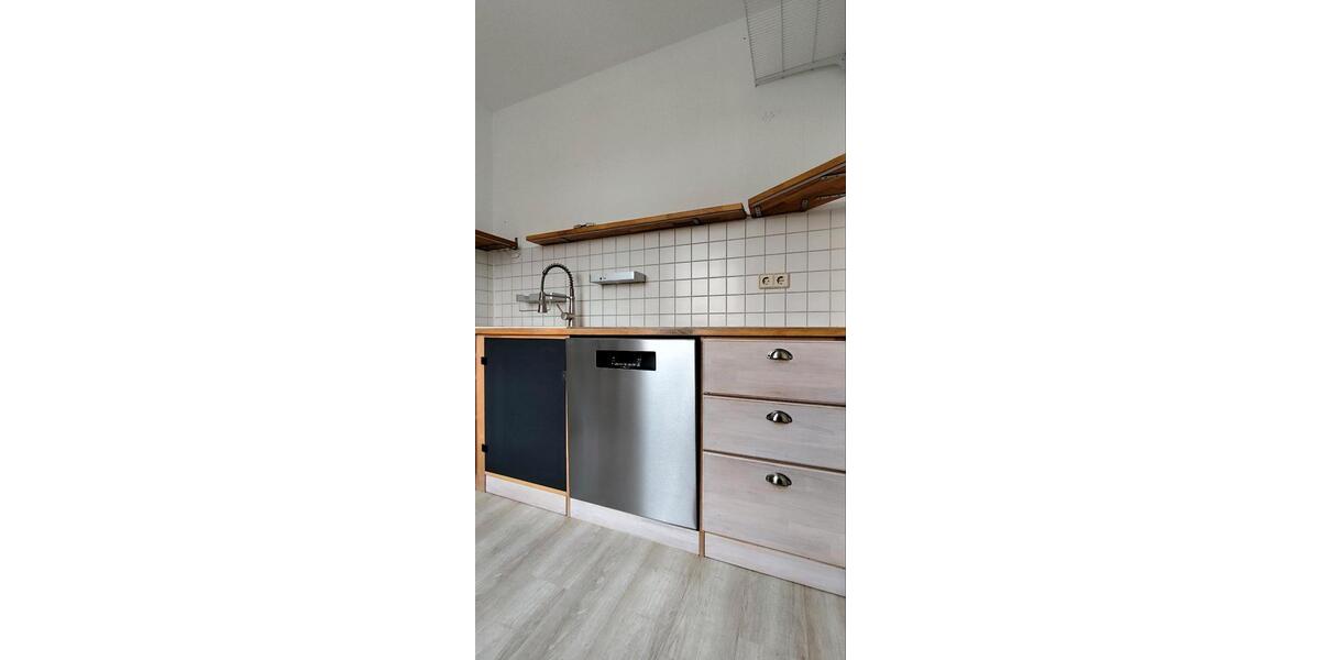 Dachgeschoßwohnung Freiberg - 2 Zimmer, 64 m&sup2;, 480&euro; | Angebot:26448240
