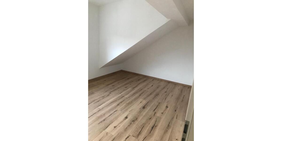 Dachgeschoßwohnung Memmingen - 3 Zimmer, 80 m&sup2;, 900&euro; | Angebot:24976730