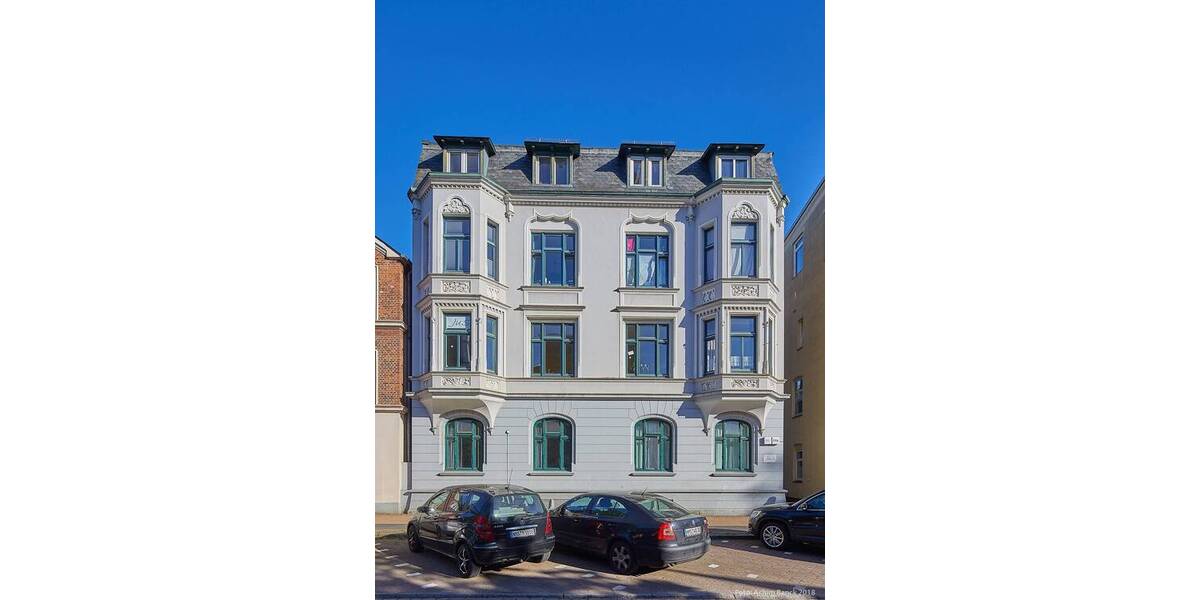 Etagenwohnung Neumünster Innenstadt - 3 Zimmer, 83 m&sup2;, 669&euro; | Angebot:23981225