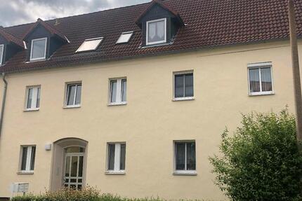 2-Raumwohnung mit Einbauküche zimmer