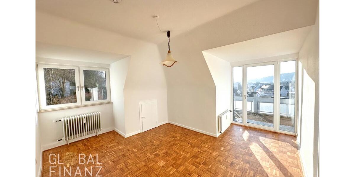 Etagenwohnung Siegen - 4 Zimmer, 89 m&sup2;, 715&euro; | Angebot:25222338