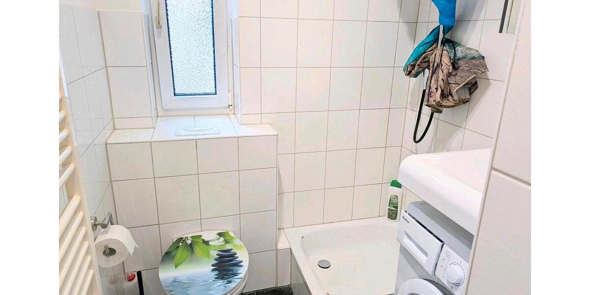 Etagenwohnung Wiesbaden Biebrich - 2 Zimmer, 41 m&sup2;, 1.000&euro; | Angebot:26687547