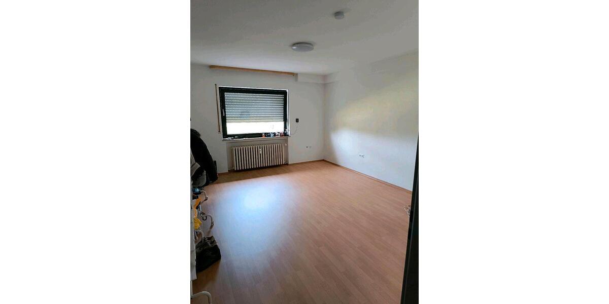 Etagenwohnung Lollar - 2 Zimmer, 68 m&sup2;, 900&euro; | Angebot:26615405