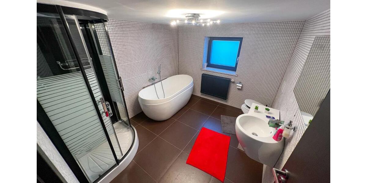 Einfamilienhaus Michelsneukirchen - 6 Zimmer, 242 m&sup2;, 1.500&euro; | Angebot:26693816