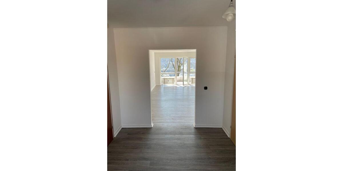 3 Zimmer, Kü, Bad, Gä-WC, Loggia, Sauna zw. Halver - Lüdenscheid 3 zimmer