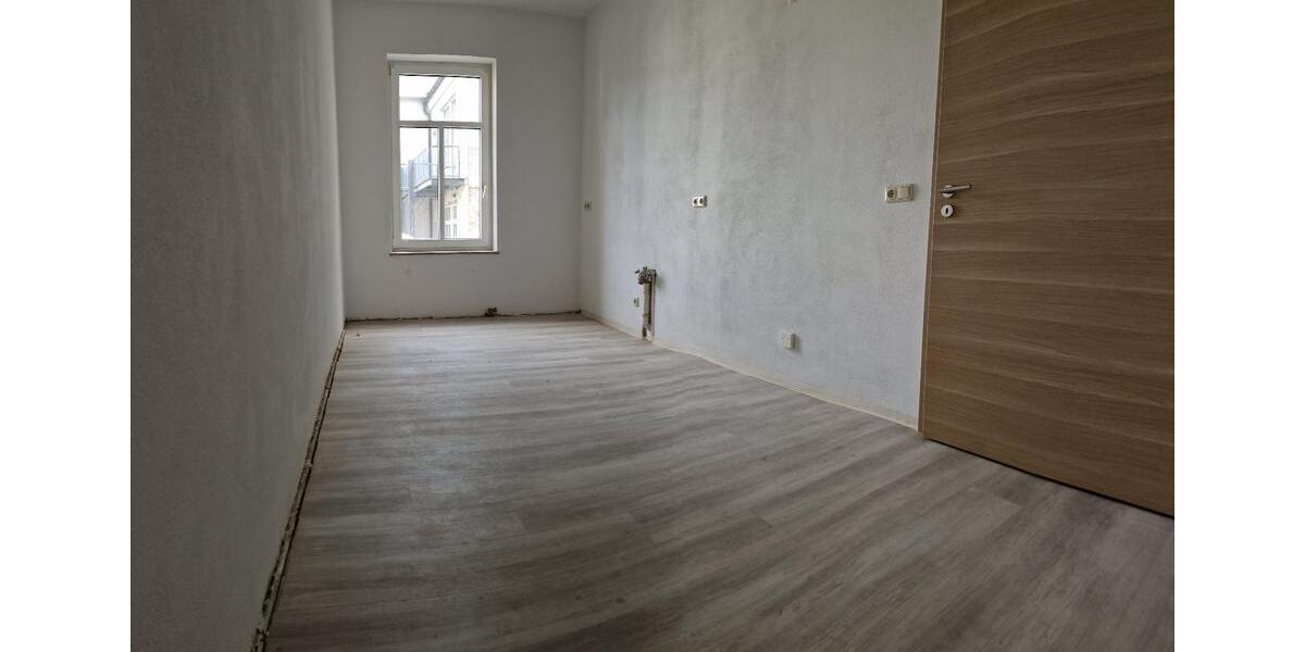 Etagenwohnung Limbach-Oberfrohna Oberfrohna - 5 Zimmer, 139 m&sup2;, 810&euro; | Angebot:26675798
