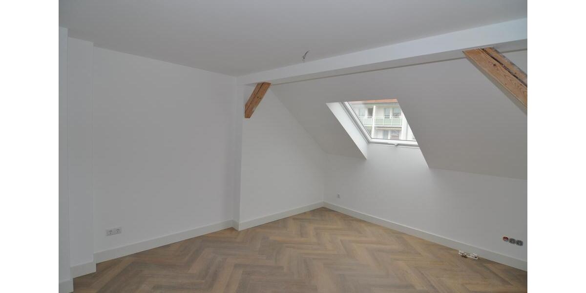 *Helle, moderne 5 Zimmer Maisonette im 3.OGDG- Zentrum von Plauen -Lift und mit großem Balkon, EBK* 5 zimmer