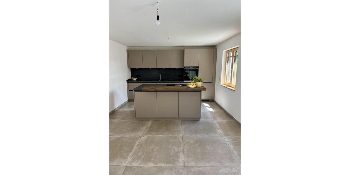 Etagenwohnung Markt Indersdorf - 4 Zimmer, 117 m&sup2;, 1.998&euro; | Angebot:26348736