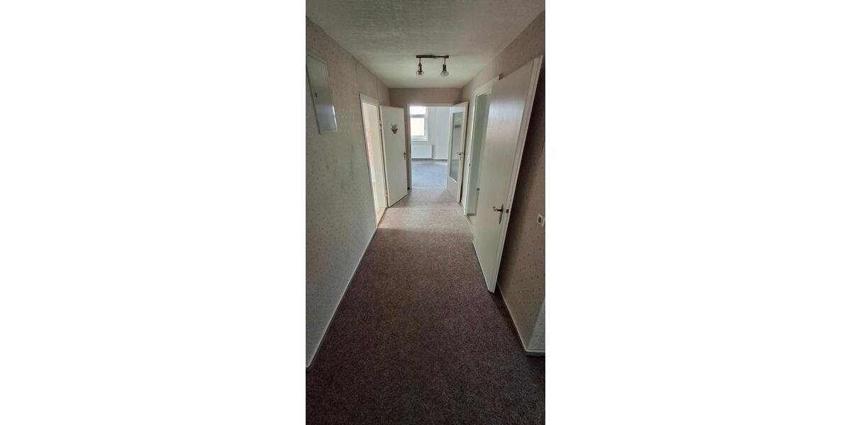 Dachgeschoßwohnung Roßleben-Wiehe Wiehe - 3 Zimmer, 125 m&sup2;, 400&euro; | Angebot:23283919