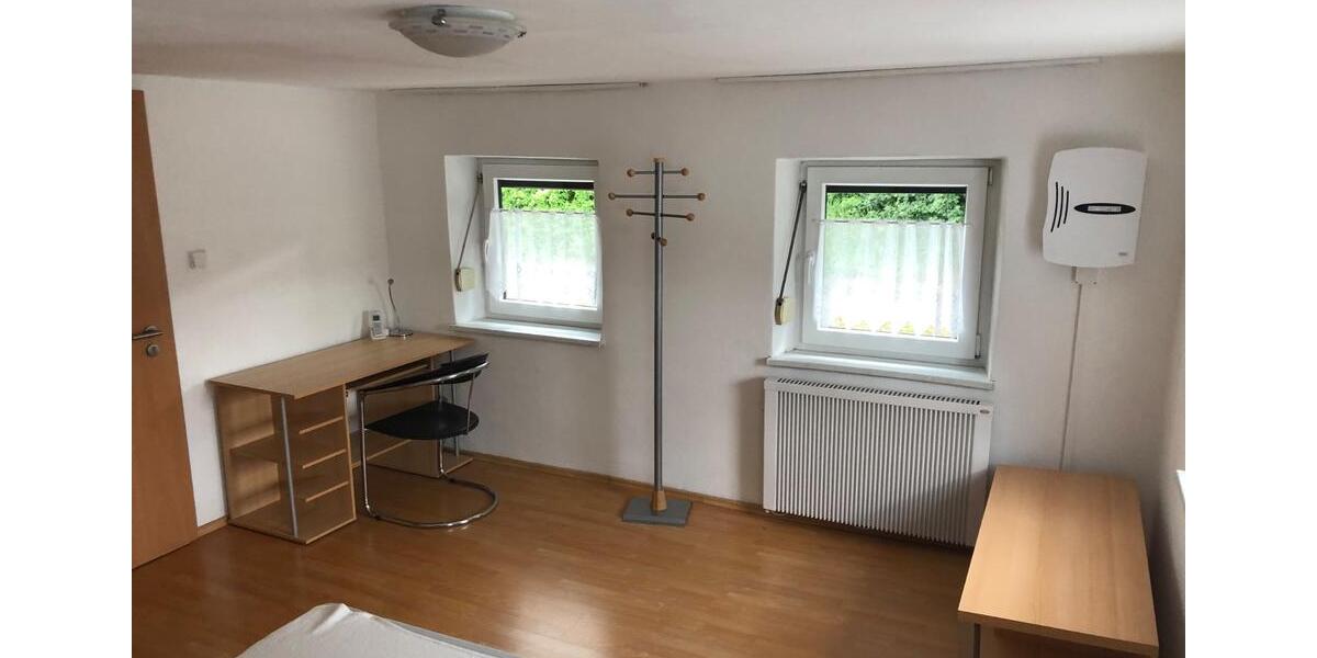 Wohnen auf Zeit Dingolfing - 1 Zimmer, 16 m&sup2;, 380&euro; | Angebot:26170452