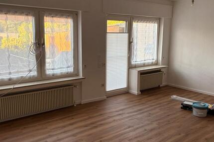 Schöne helle 1 ZKB Wohnung im EG in einem 2 Familienhaus zimmer
