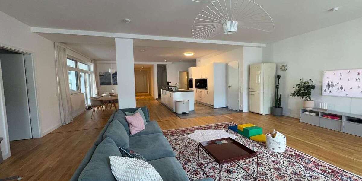 Wohnung zum Mieten in Aschaffenburg 2.400 € 230.79 m² 5 zimmer