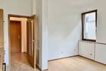 Top sanierter Altbau ... für Singles im mittleren Alter