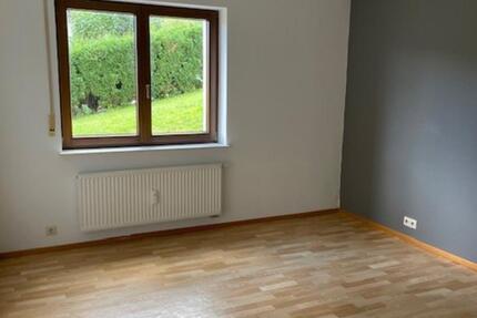 Schöne 4,5 Zimmer Wohnung mit Balkon und Stellplatz 4 zimmer