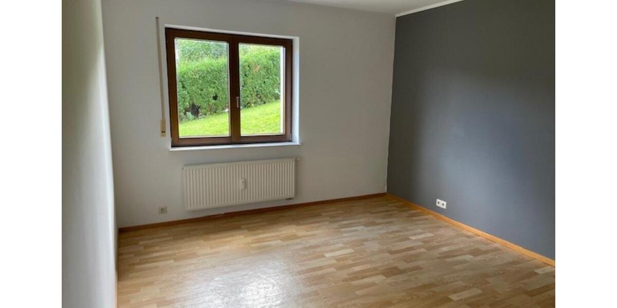 Schöne 4,5 Zimmer Wohnung mit Balkon und Stellplatz 4 zimmer