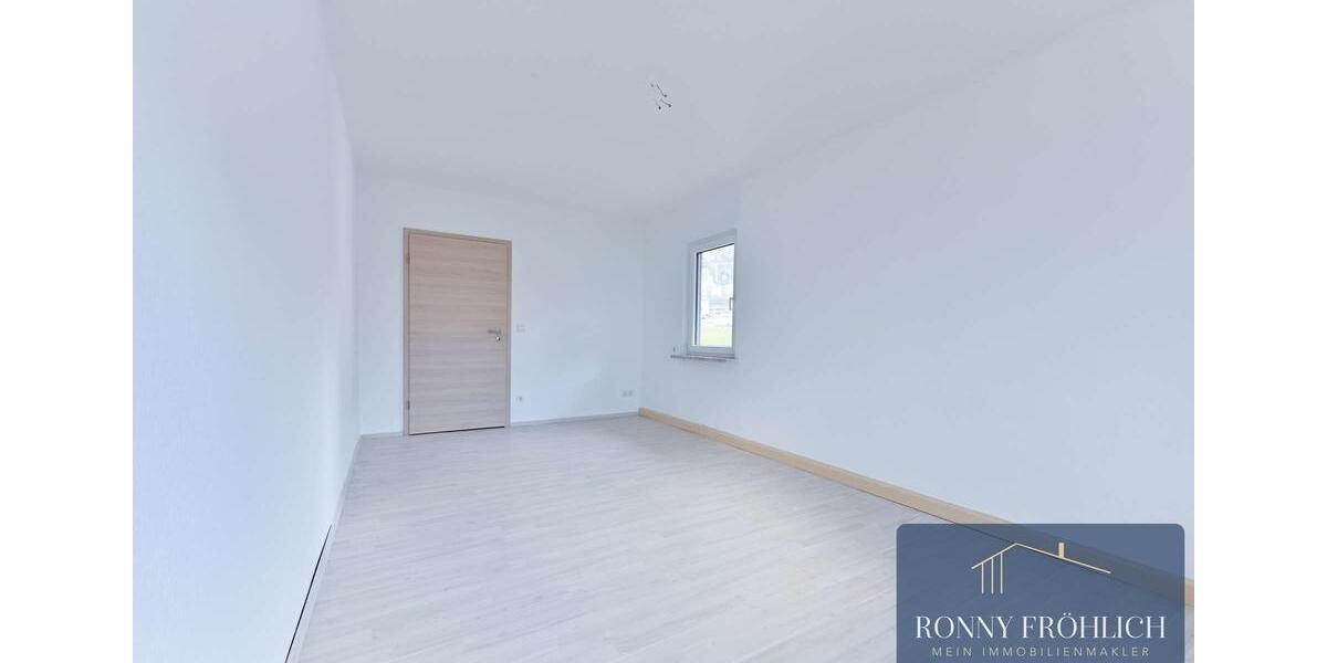 XL 5-Raum-Wohnung in Lauter-Bernsbach mit Einbauküche und viel Platz zu Mieten 5 zimmer