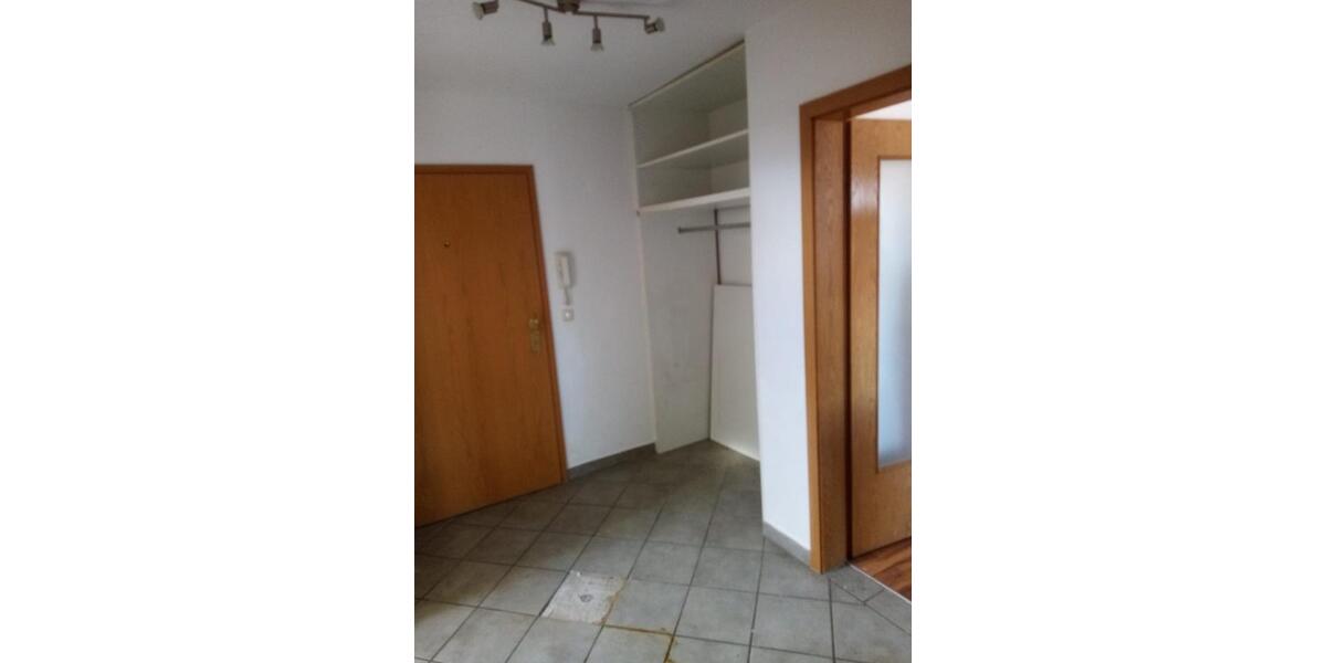 Dachgeschoßwohnung Freilassing - 2 Zimmer, 50 m&sup2;, 670&euro; | Angebot:25144610