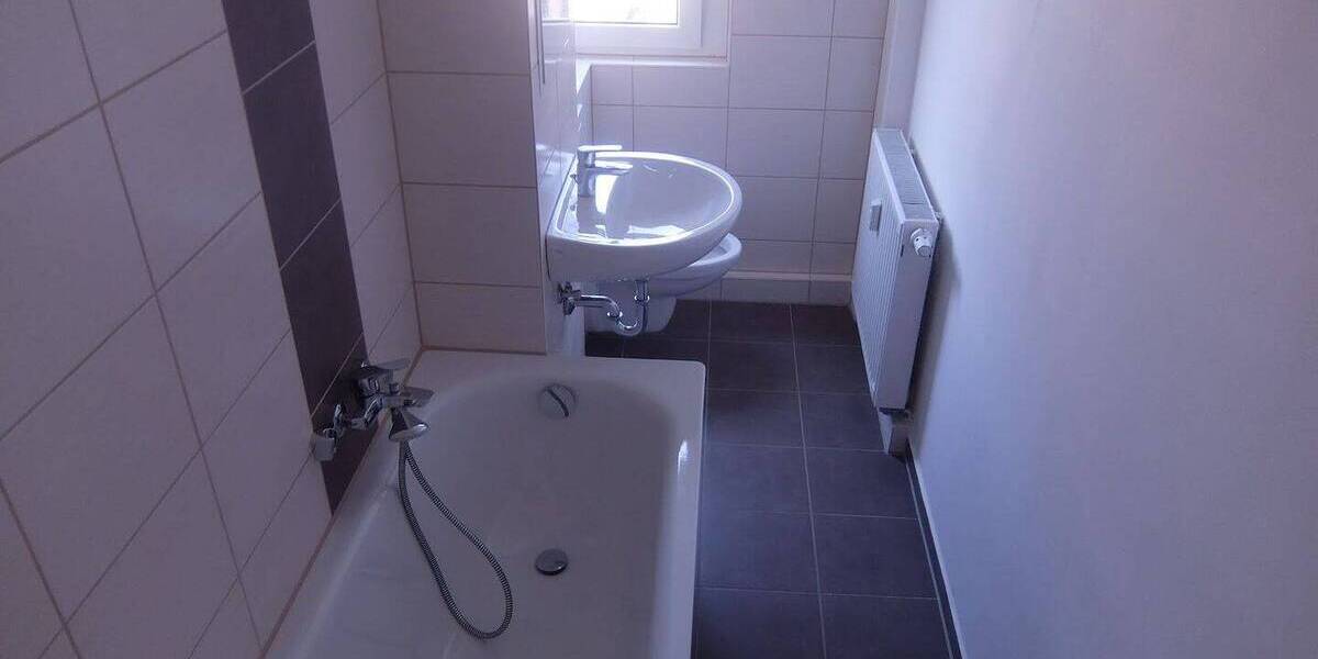 Etagenwohnung Döbeln Pommlitz - 2 Zimmer, 47 m&sup2;, 238&euro; | Angebot:26763526