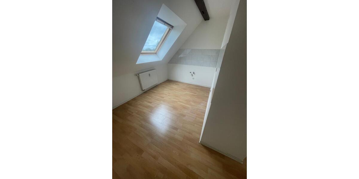 Erdgeschoßwohnung Zeitz - 2 Zimmer, 40 m&sup2;, 225&euro; | Angebot:24570321