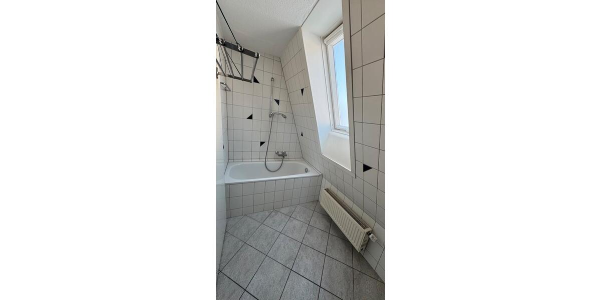 Maisonettenwohnung Ulm - 4 Zimmer, 115 m&sup2;, 1.300&euro; | Angebot:25716861