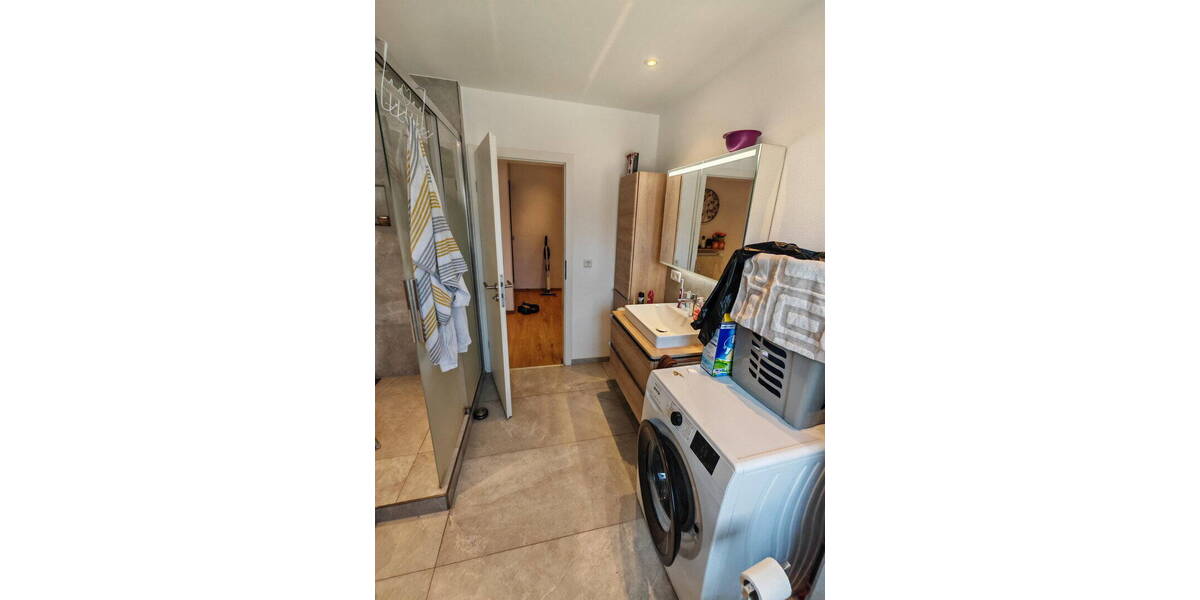 Etagenwohnung Heppenheim Kirschhausen - 4 Zimmer, 134 m&sup2;, 1.400&euro; | Angebot:26150676