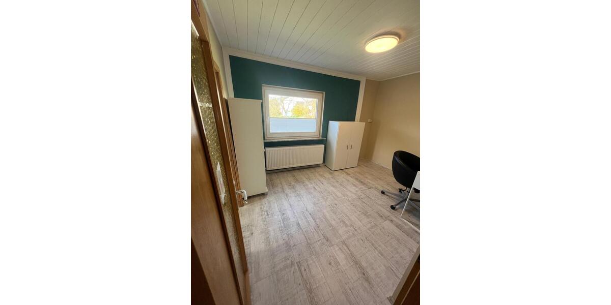 Wohnen auf Zeit Netphen - 2 Zimmer, 17 m&sup2;, 300&euro; | Angebot:25982200