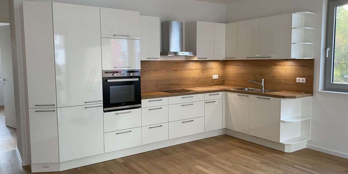 Etagenwohnung Berlin Alt-Hohenschönhausen - 3 Zimmer, 80 m&sup2;, 1.649&euro; | Angebot:27274324