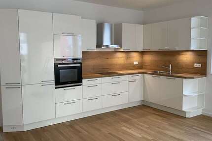 Wohnung Berlin Alt-Hohenschönhausen - 3 Zimmer, 80 m&sup2;, 1.649&euro; | Angebot:27274324