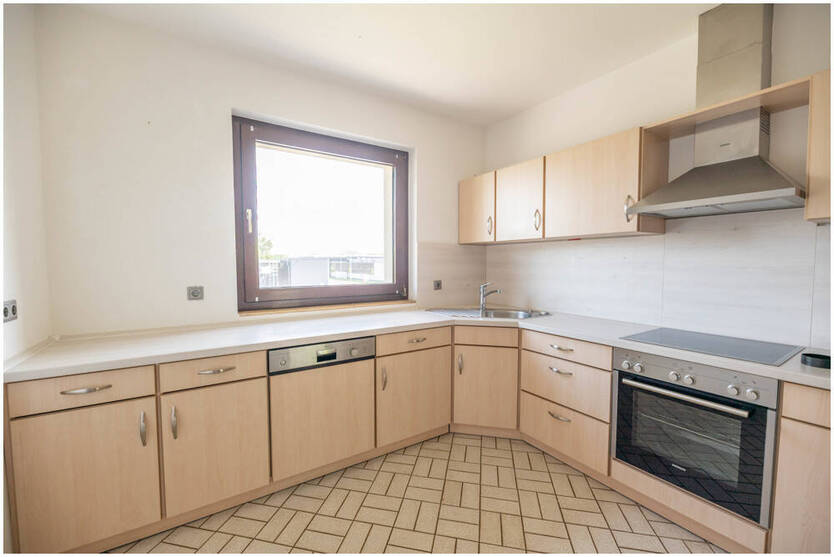 Familienfreundliche Etagenwohnung mit Balkon & Tiefgarage - 115 m² zum Wohlfühlen