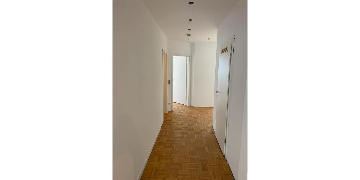 Dachgeschoßwohnung Leimen - 3 Zimmer, 77 m&sup2;, 1.160&euro; | Angebot:26600810