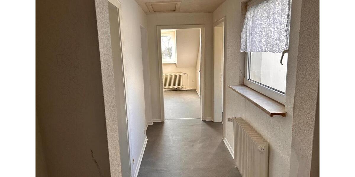 Dachgeschoßwohnung Solingen Central - 3 Zimmer, 78 m&sup2;, 770&euro; | Angebot:25414904