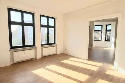 Wohnung zum Mieten in Magdeburg 1.229 € 134 m² 4 zimmer