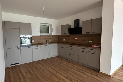 Wohnung Cham - 3 Zimmer, 110 m&sup2;, 1.050&euro; | Angebot:25902241