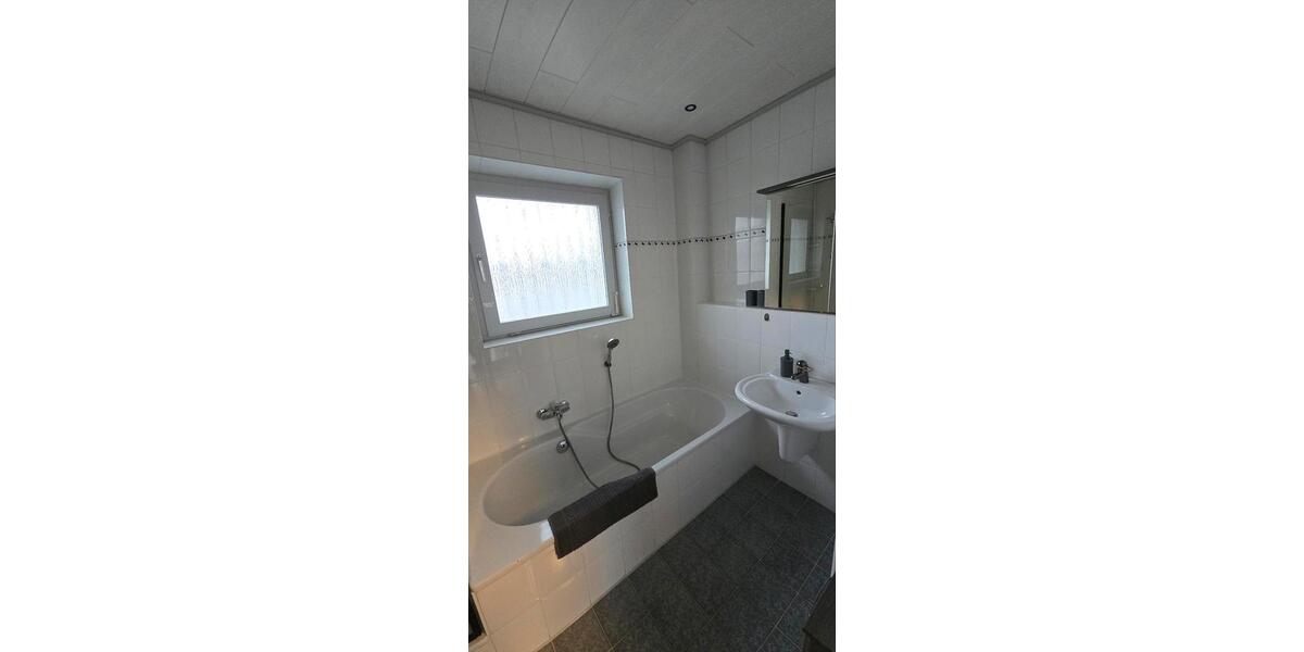 Wohnen auf Zeit Wilhelmshaven - 4 Zimmer, 1 m&sup2;, 45&euro; | Angebot:24636892