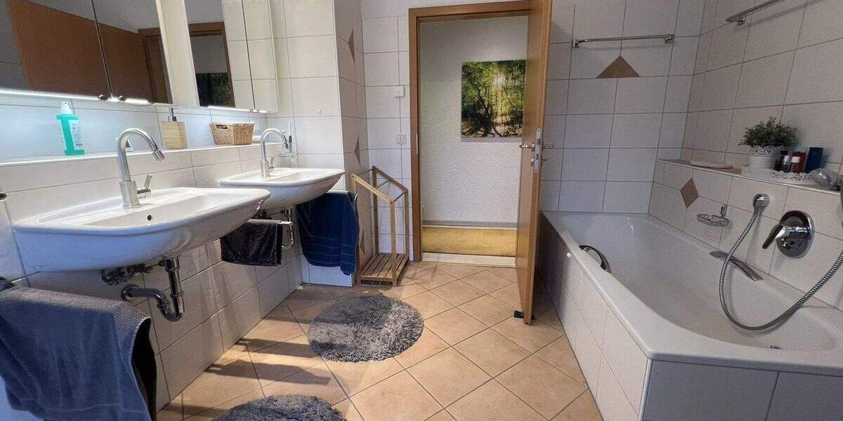 Etagenwohnung Weilheim Unterbierbronnen - 3 Zimmer, 162 m&sup2;, 1.300&euro; | Angebot:24974652