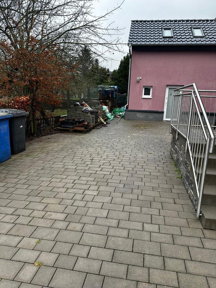 Freistehendes zwei-Zimmer Häuschen