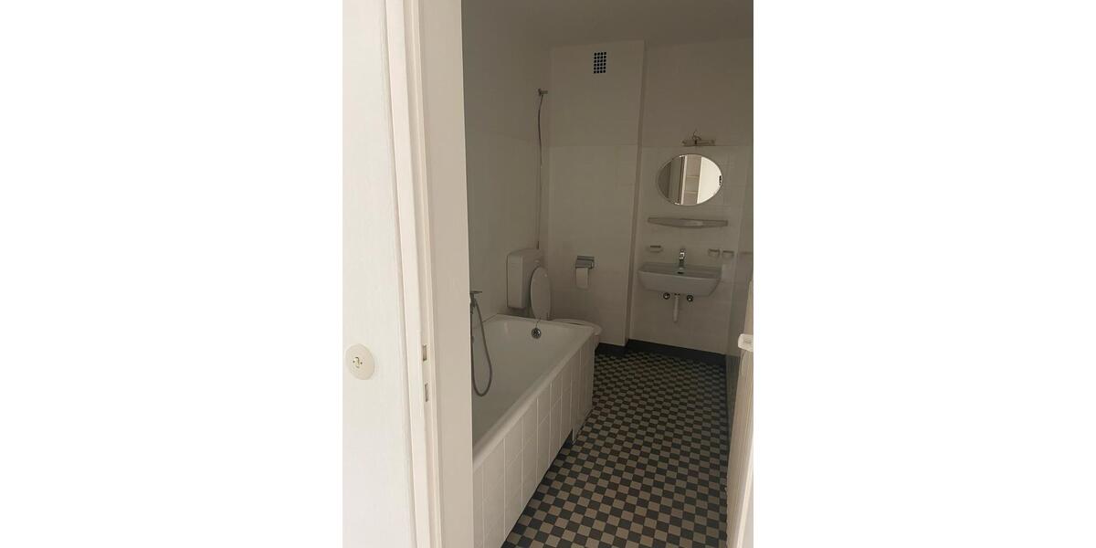 Hochparterre Bad Pyrmont - 2 Zimmer, 52 m&sup2;, 490&euro; | Angebot:26652758