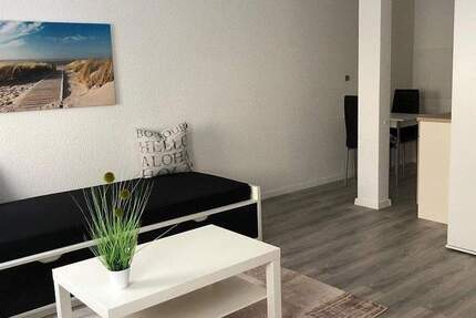 Möblierte komfortable 2,5 Zi. Wohnung EG 