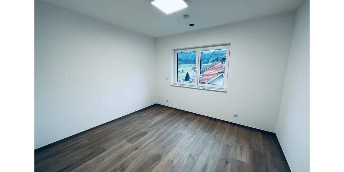Dachgeschoßwohnung Breuberg - 4 Zimmer, 114 m&sup2;, 1.200&euro; | Angebot:24382979