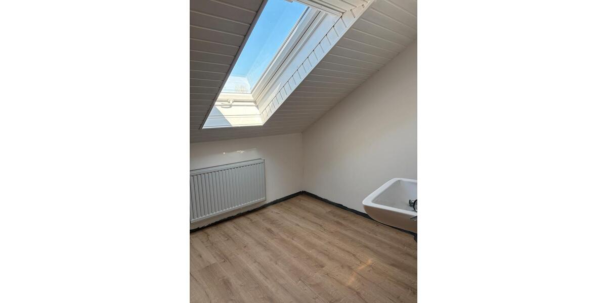 Dachgeschoßwohnung Kronach - 2 Zimmer, 50 m&sup2;, 475&euro; | Angebot:26006511