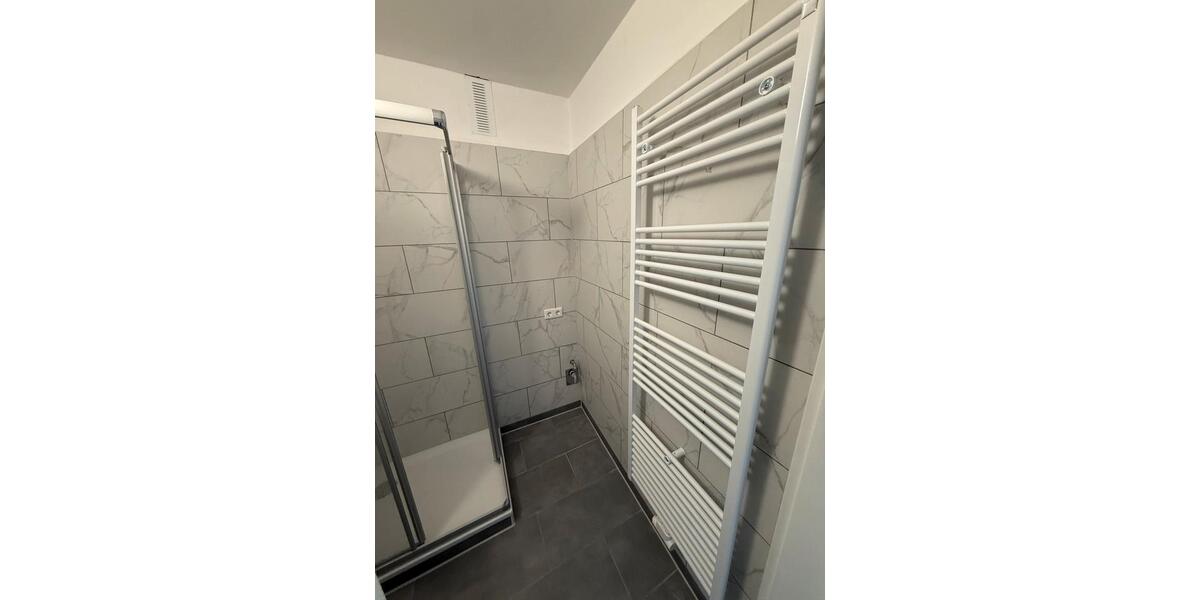 Etagenwohnung Solingen - 3 Zimmer, 76 m&sup2;, 750&euro; | Angebot:26235799